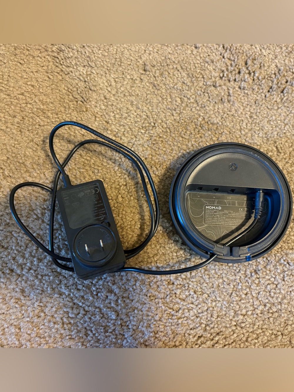 Nomad Wireless Charging Hub- 4 Outputs Wireless for iPhone